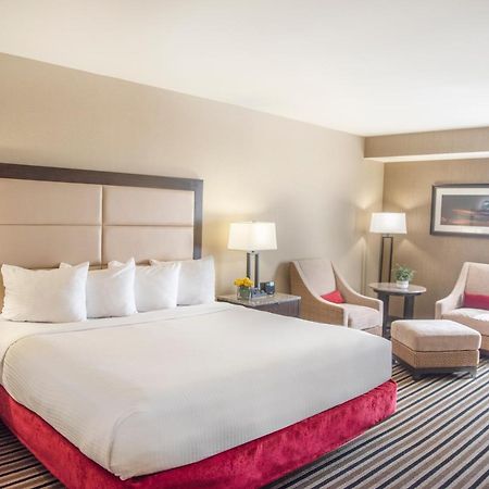 The Madison Concourse Hotel Buitenkant foto